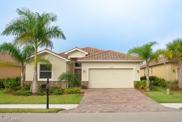 14549 Lanier Ct, Naples, FL 34114-2