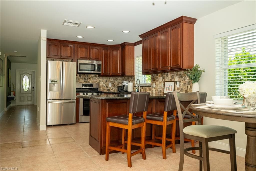 2247 Pineland Ave, Naples, FL 34112-12