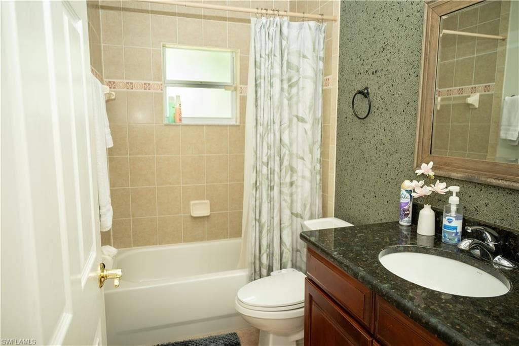 2247 Pineland Ave, Naples, FL 34112-17