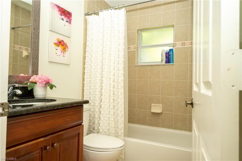 2247 Pineland Ave, Naples, FL 34112-22