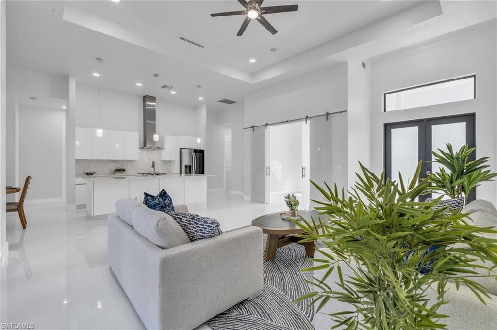 1625 5th Ter, Cape Coral, FL 33909-11