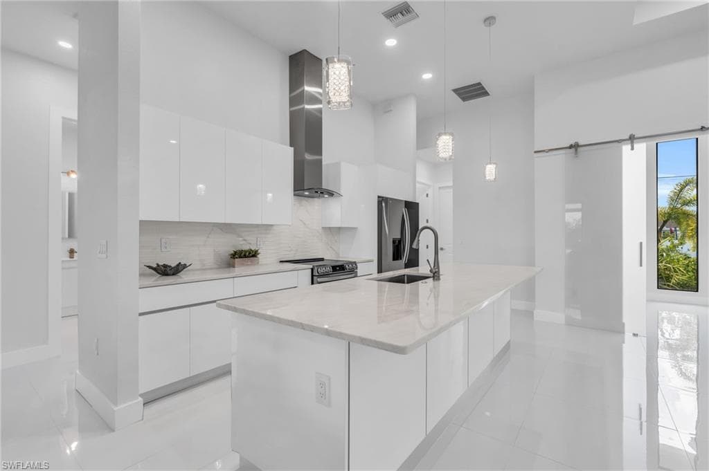 1625 5th Ter, Cape Coral, FL 33909-15
