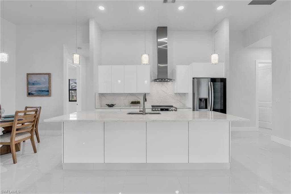 1625 5th Ter, Cape Coral, FL 33909-16
