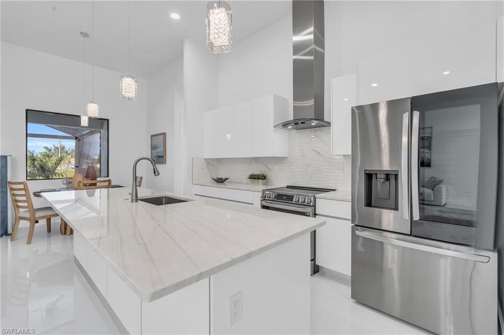 1625 5th Ter, Cape Coral, FL 33909-17