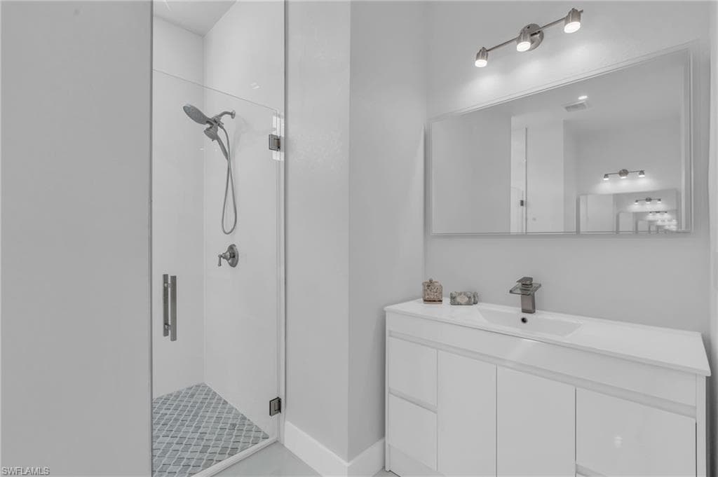 1625 5th Ter, Cape Coral, FL 33909-23