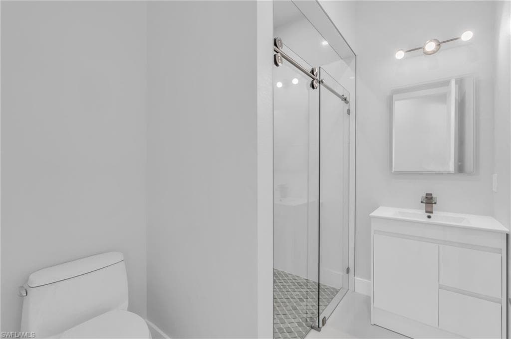 1625 5th Ter, Cape Coral, FL 33909-28