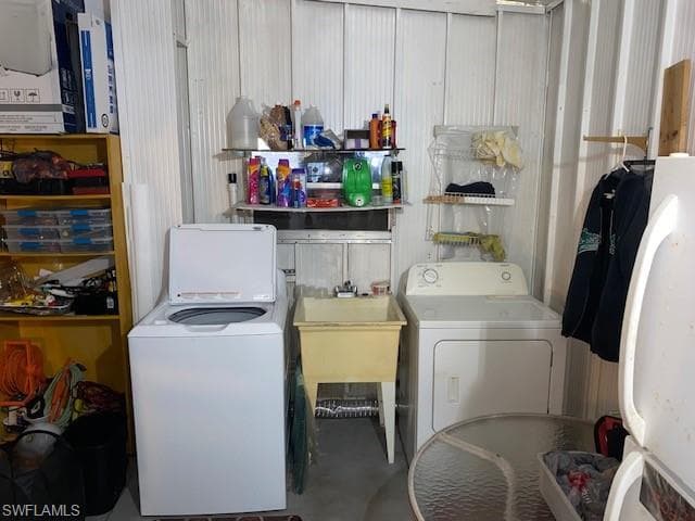 2727 Indianwood Dr, North Fort Myers, FL 33917-12