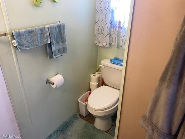 2727 Indianwood Dr, North Fort Myers, FL 33917-32