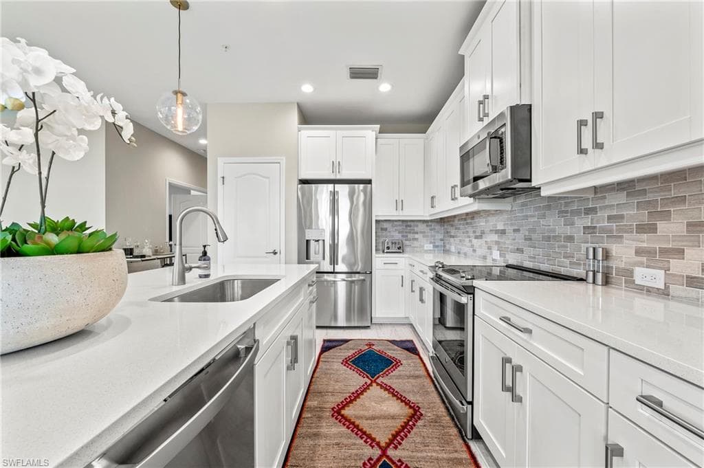 2319 Sawyers Hill Rd 708, Naples, FL 34120-5