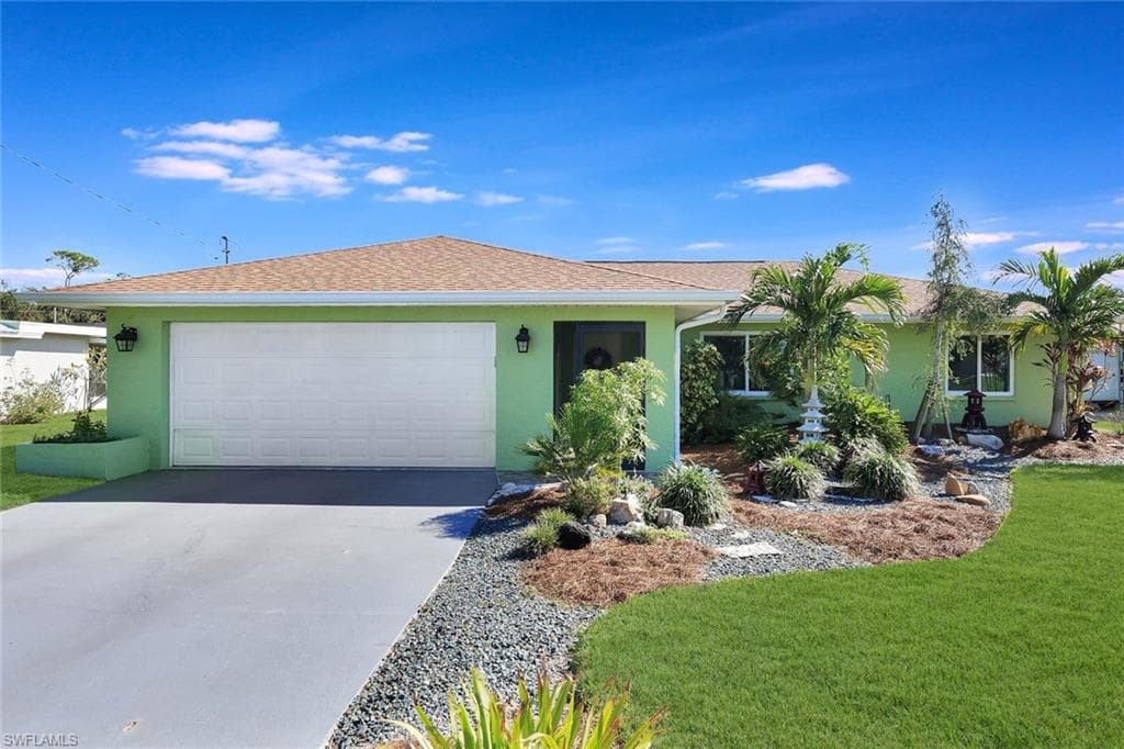 7225 Reymoor Dr, North Fort Myers, FL 33917-22