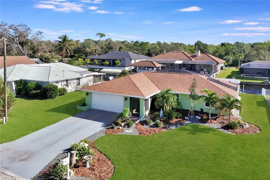7225 Reymoor Dr, North Fort Myers, FL 33917-2