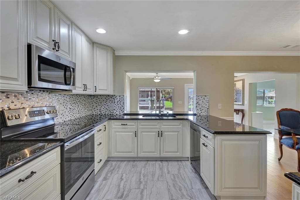 7225 Reymoor Dr, North Fort Myers, FL 33917-4