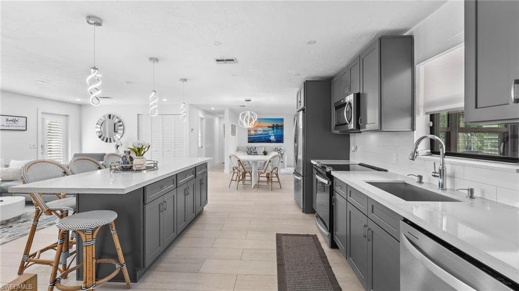 493 Willet Ave, Naples, FL 34108-9