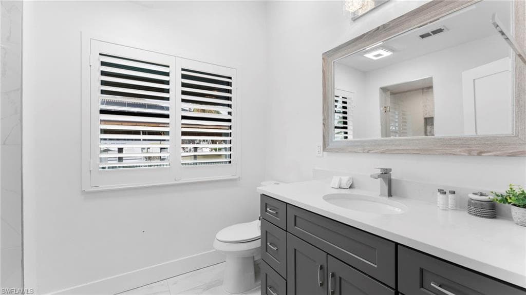493 Willet Ave, Naples, FL 34108-28