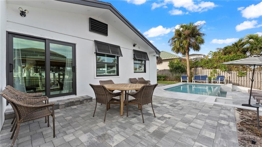 493 Willet Ave, Naples, FL 34108-30
