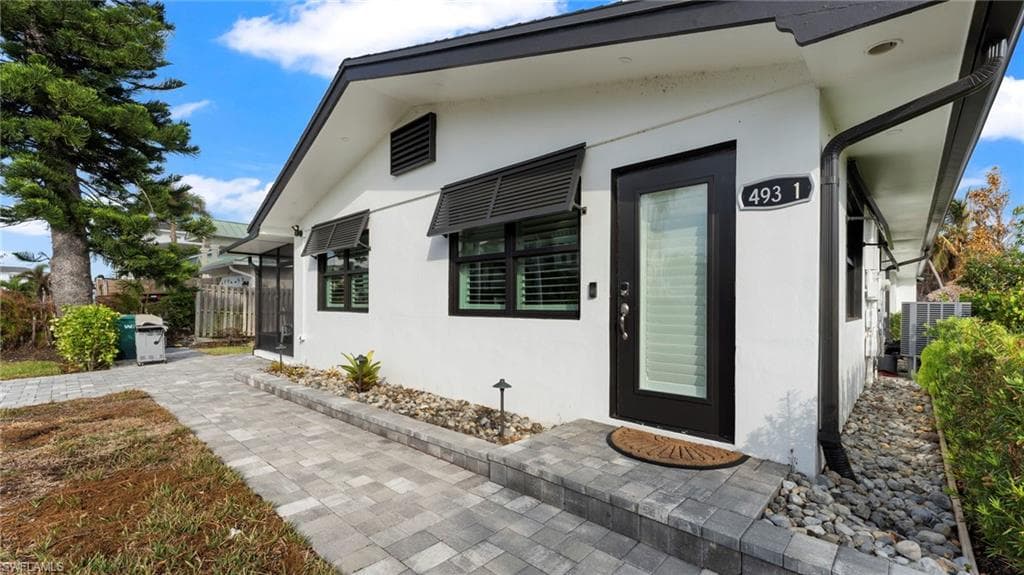 493 Willet Ave, Naples, FL 34108-33