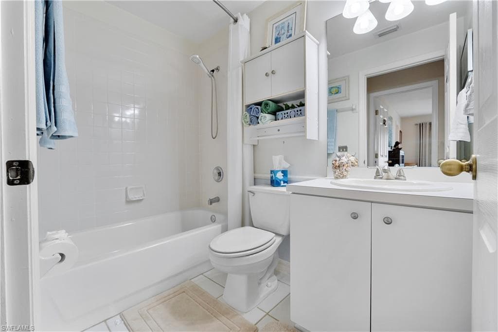 4591 Diploma Ct W, Lehigh Acres, FL 33971-34