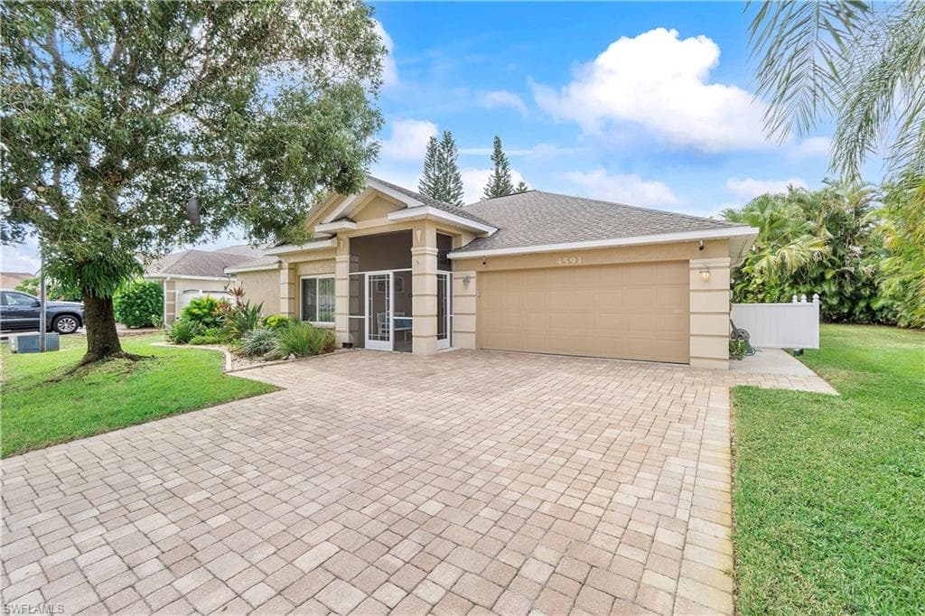 4591 Diploma Ct W, Lehigh Acres, FL 33971-3