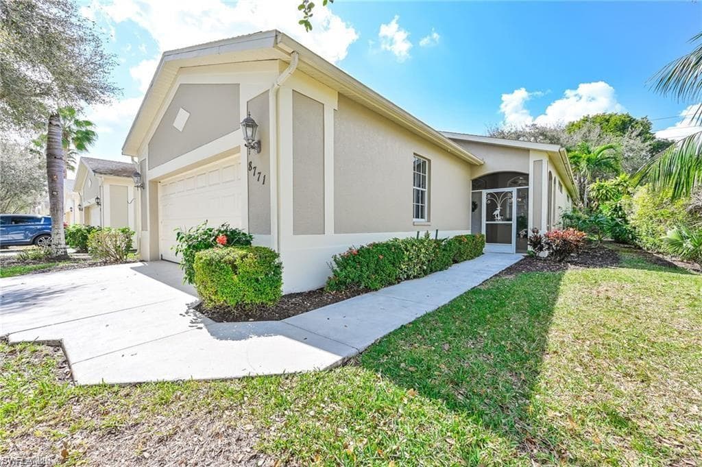 8771 Ibis Cove Cir, Naples, FL 34119-23