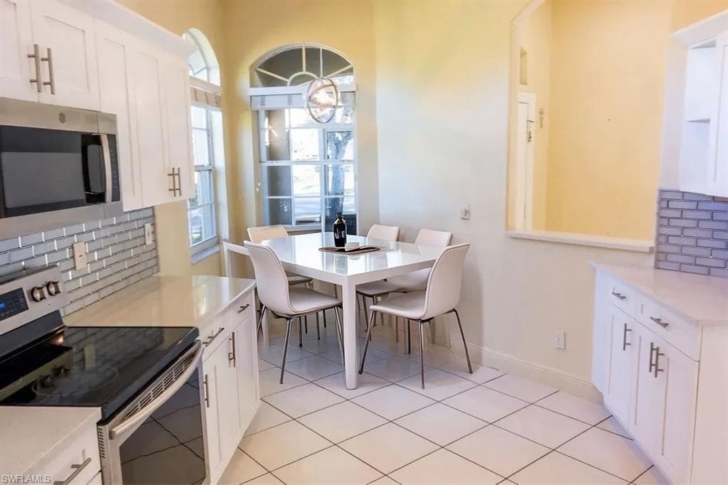 8771 Ibis Cove Cir, Naples, FL 34119-4