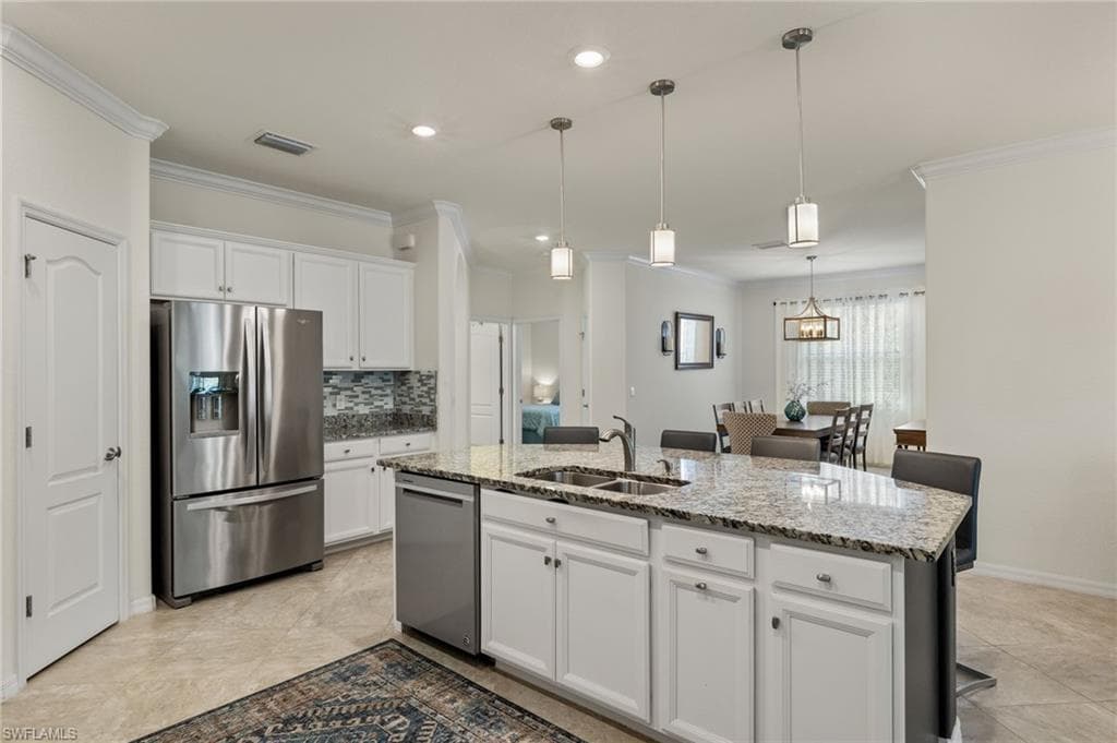 1586 Marton Ct, Naples, FL 34113-10