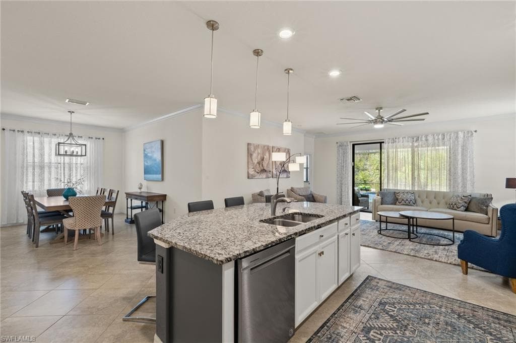 1586 Marton Ct, Naples, FL 34113-11