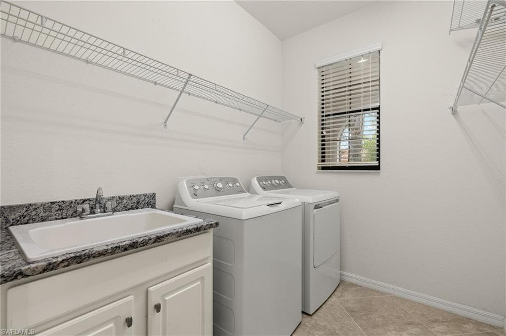 1586 Marton Ct, Naples, FL 34113-20