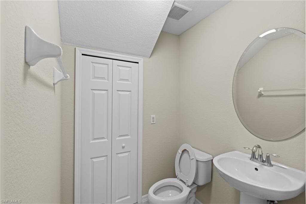 9073 Gervais Cir 1005, Naples, FL 34120-14