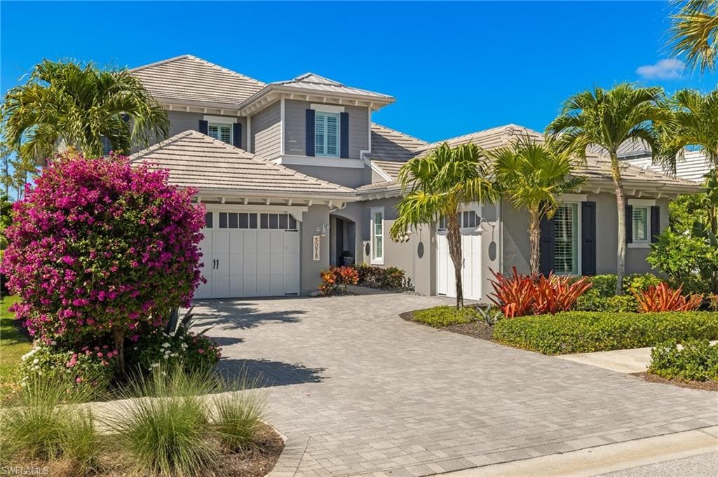 5078 Andros Dr, Naples, FL 34113-12