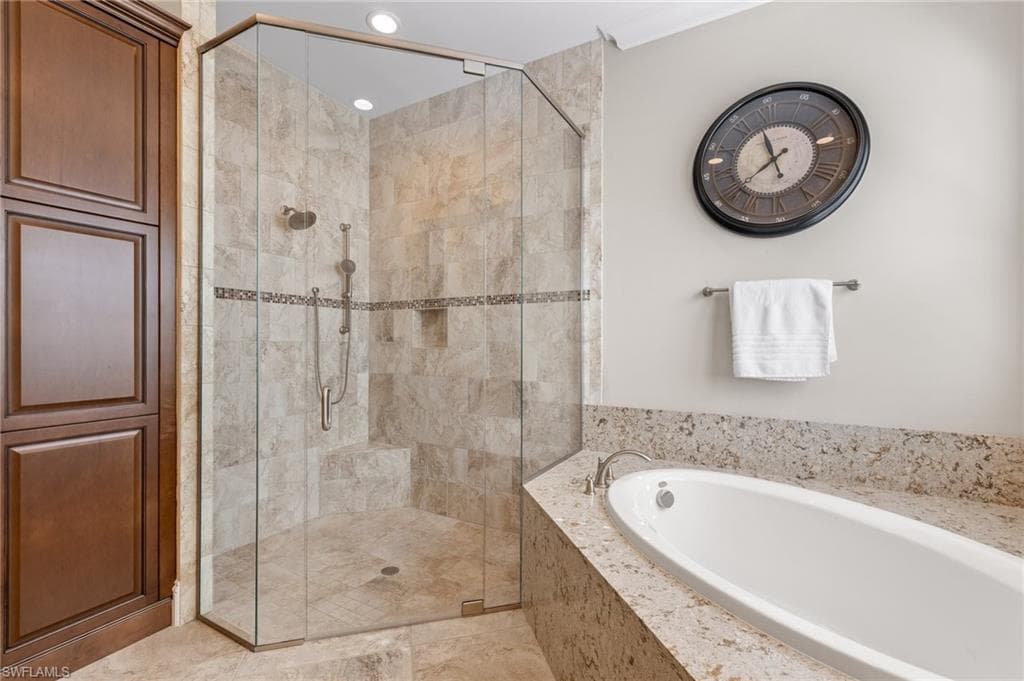5078 Andros Dr, Naples, FL 34113-21