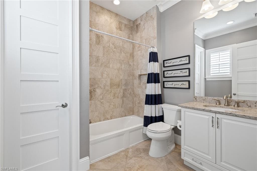 5078 Andros Dr, Naples, FL 34113-32
