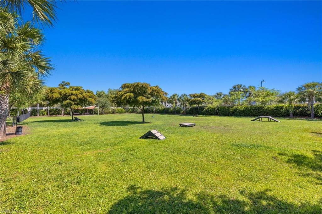 5078 Andros Dr, Naples, FL 34113-43
