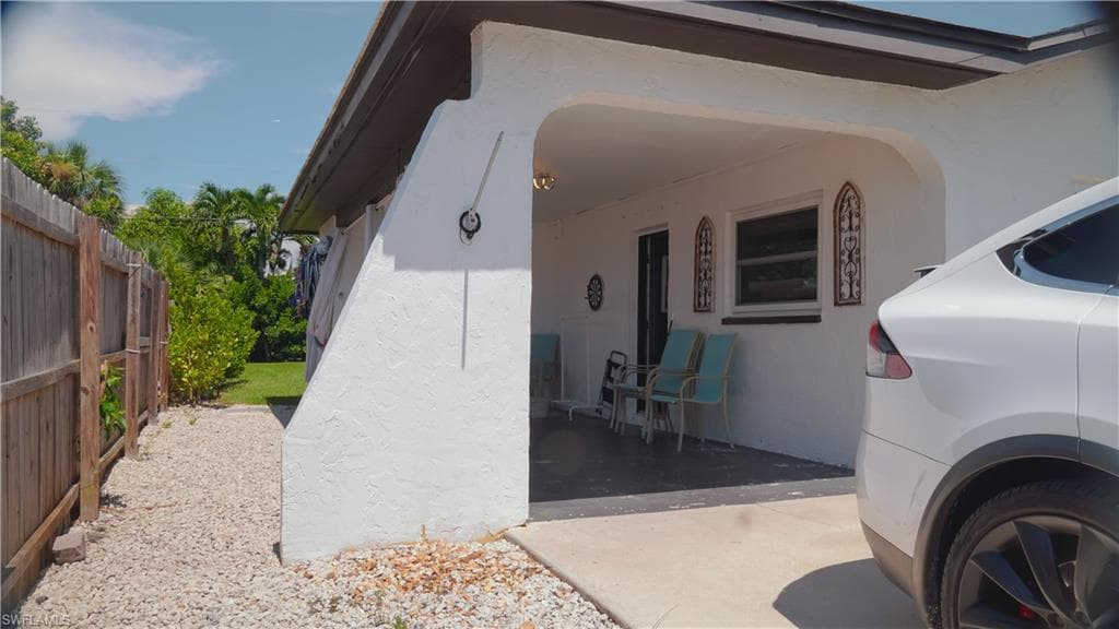 759 100th Ave N, Naples, FL 34108-12