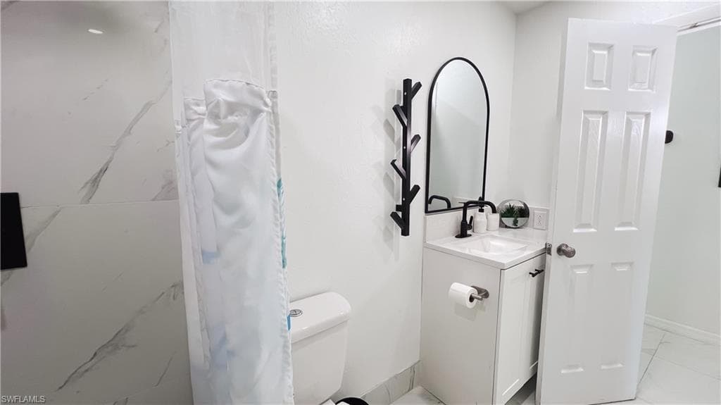759 100th Ave N, Naples, FL 34108-27