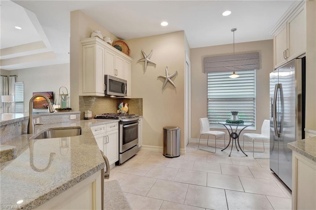 6620 Roma Way, Naples, FL 34113-16