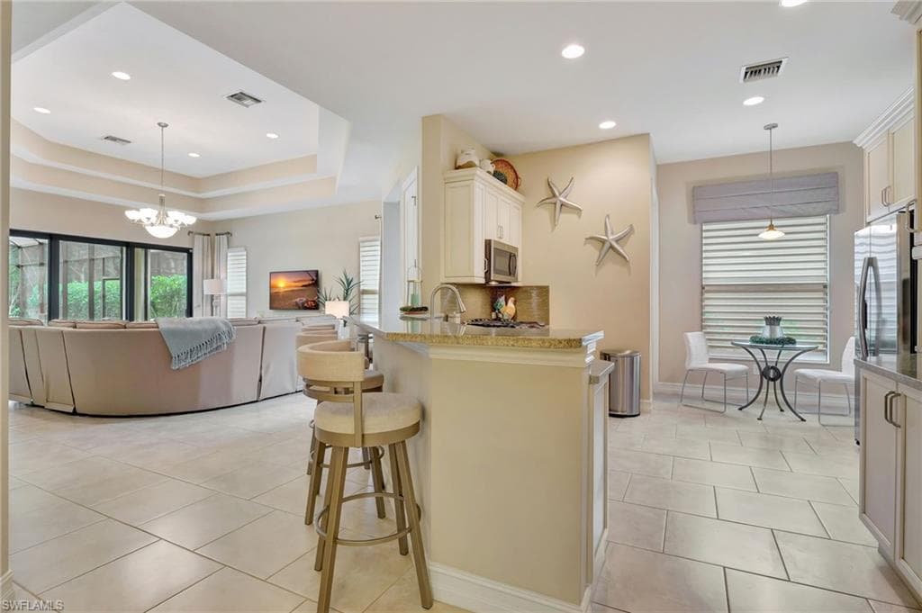 6620 Roma Way, Naples, FL 34113-17