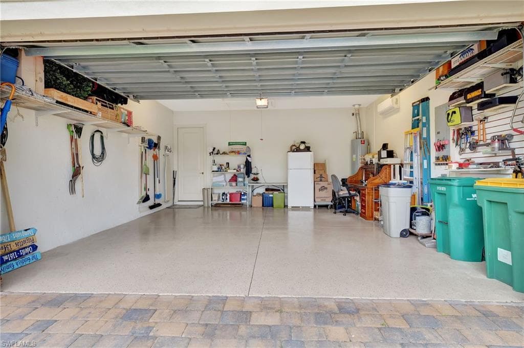 6620 Roma Way, Naples, FL 34113-48