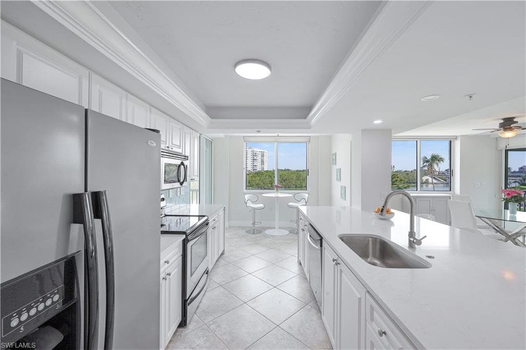 25 Bluebill Ave A-201, Naples, FL 34108-9
