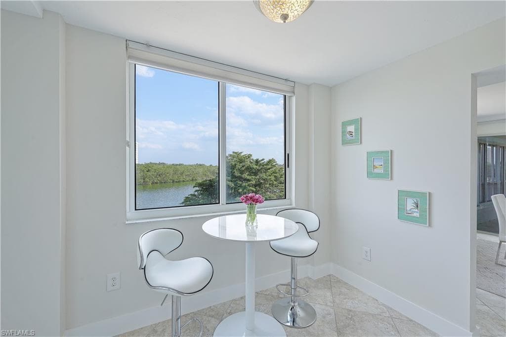 25 Bluebill Ave A-201, Naples, FL 34108-13