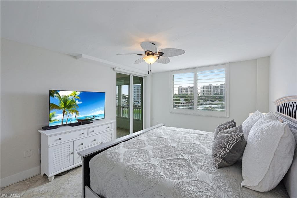 25 Bluebill Ave A-201, Naples, FL 34108-19