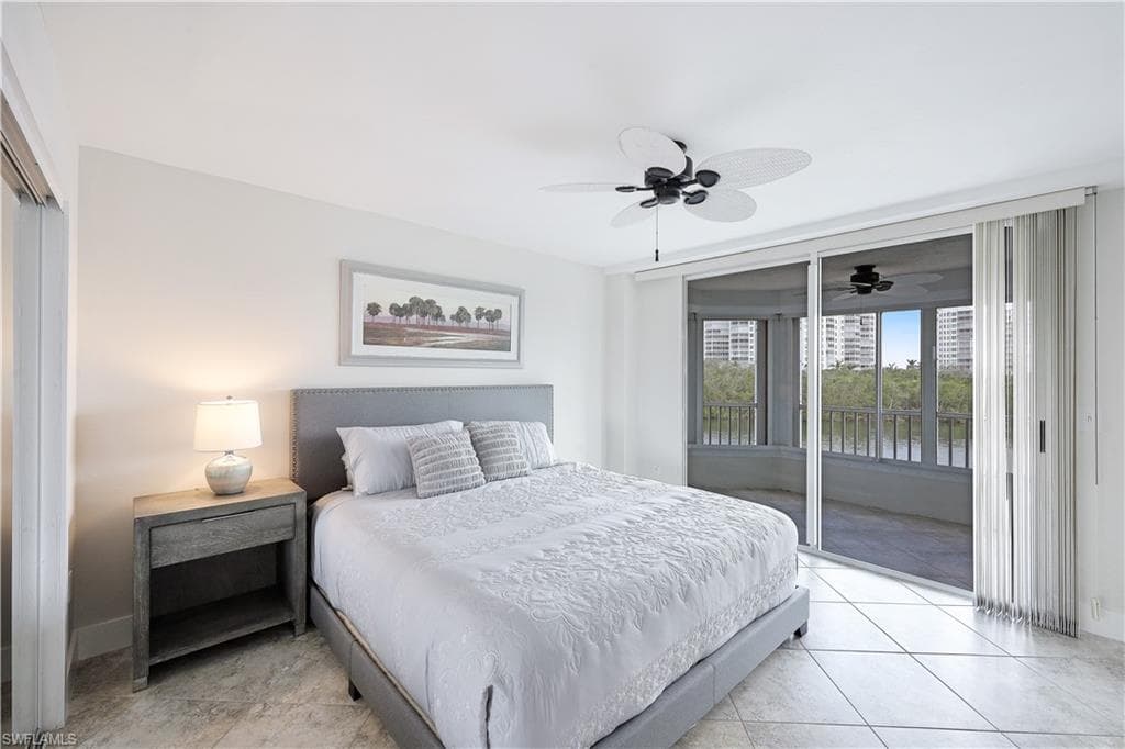 25 Bluebill Ave A-201, Naples, FL 34108-21