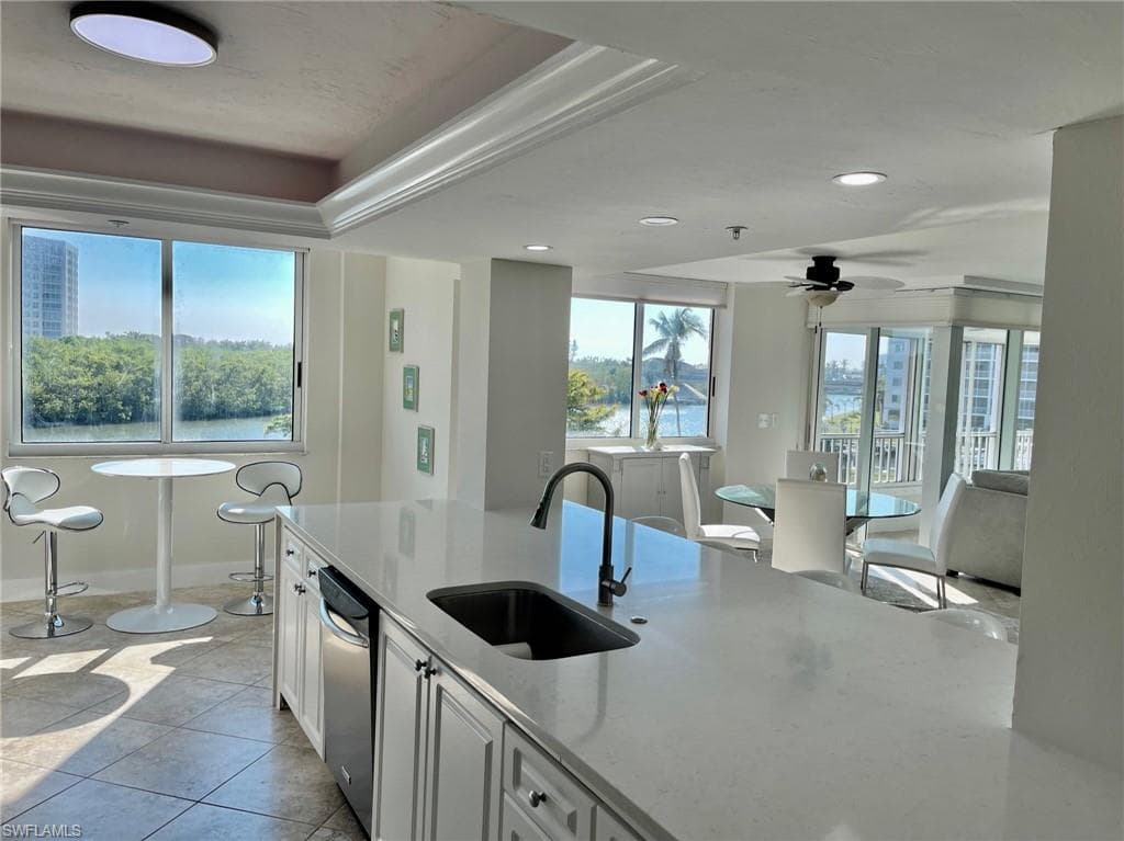 25 Bluebill Ave A-201, Naples, FL 34108-31