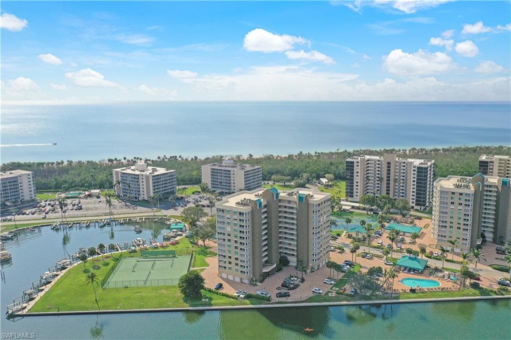 25 Bluebill Ave A-201, Naples, FL 34108-3