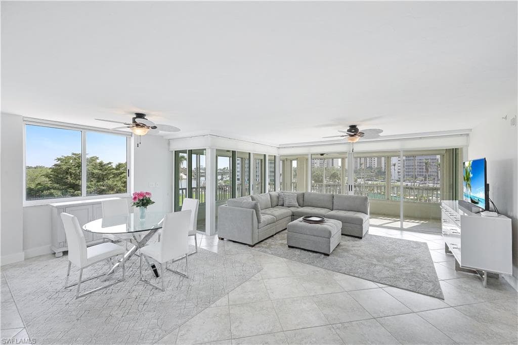 25 Bluebill Ave A-201, Naples, FL 34108-8