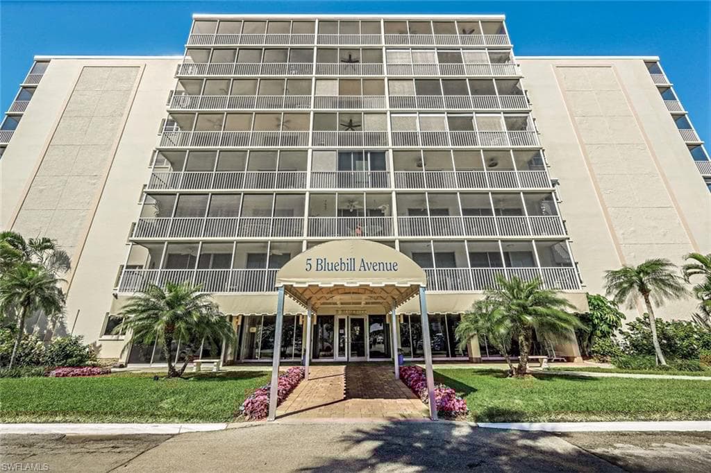 5 Bluebill Ave 205, Naples, FL 34108-19