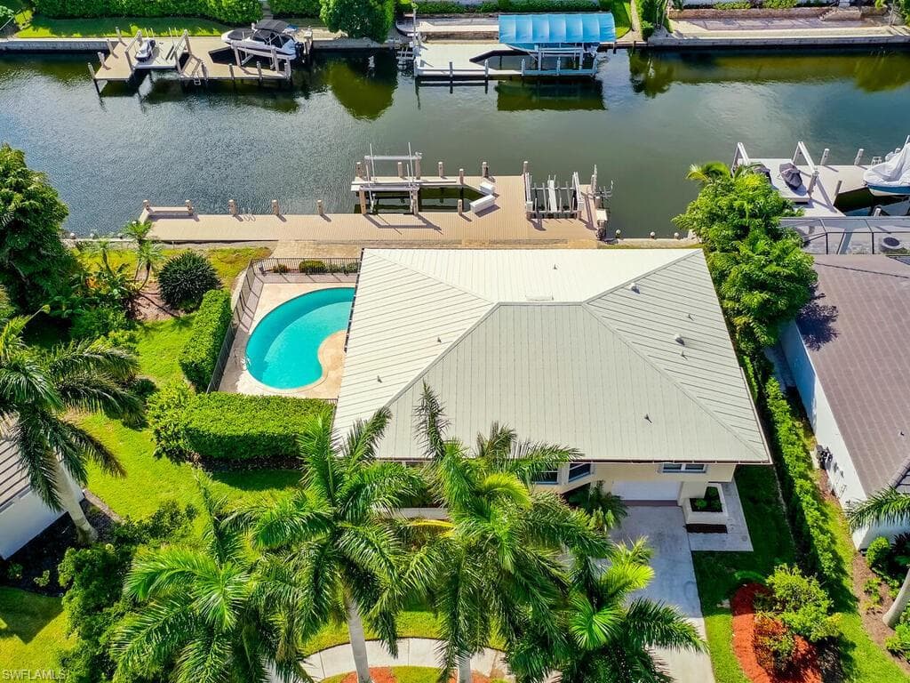 1179 Lighthouse Ct, Marco Island, FL 34145-9