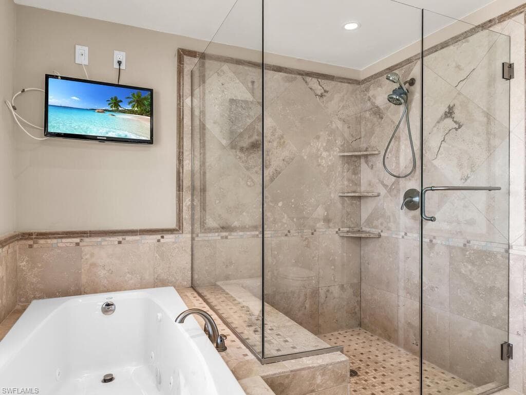 1179 Lighthouse Ct, Marco Island, FL 34145-25