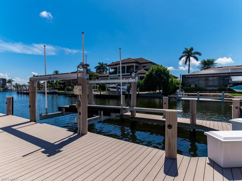 1179 Lighthouse Ct, Marco Island, FL 34145-38