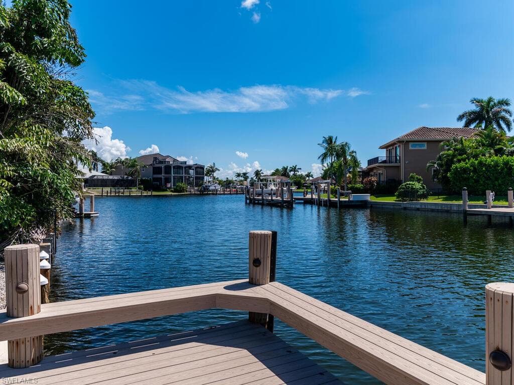 1179 Lighthouse Ct, Marco Island, FL 34145-4