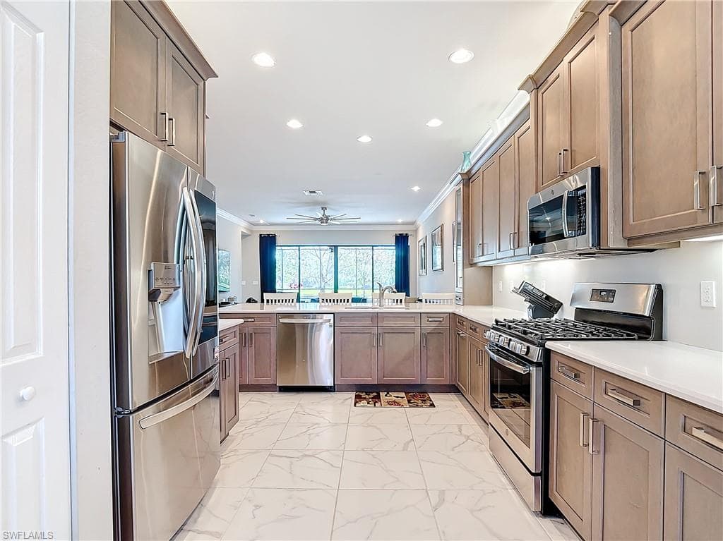 4310 Aurora St, Naples, FL 34119-9